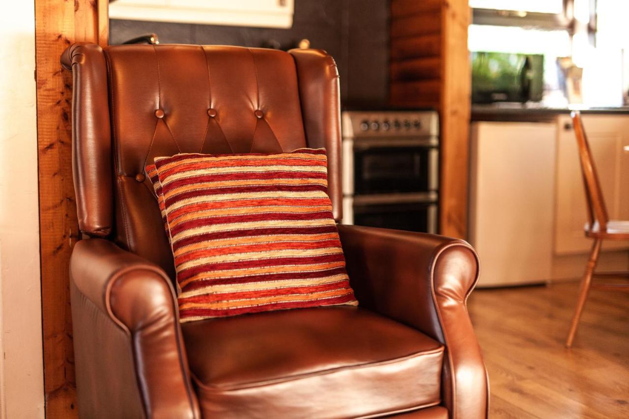 Stunning Log Cabin With Garden In Snowdonia - Hosted By Seren Short Stays Trawsfynydd Exterior photo