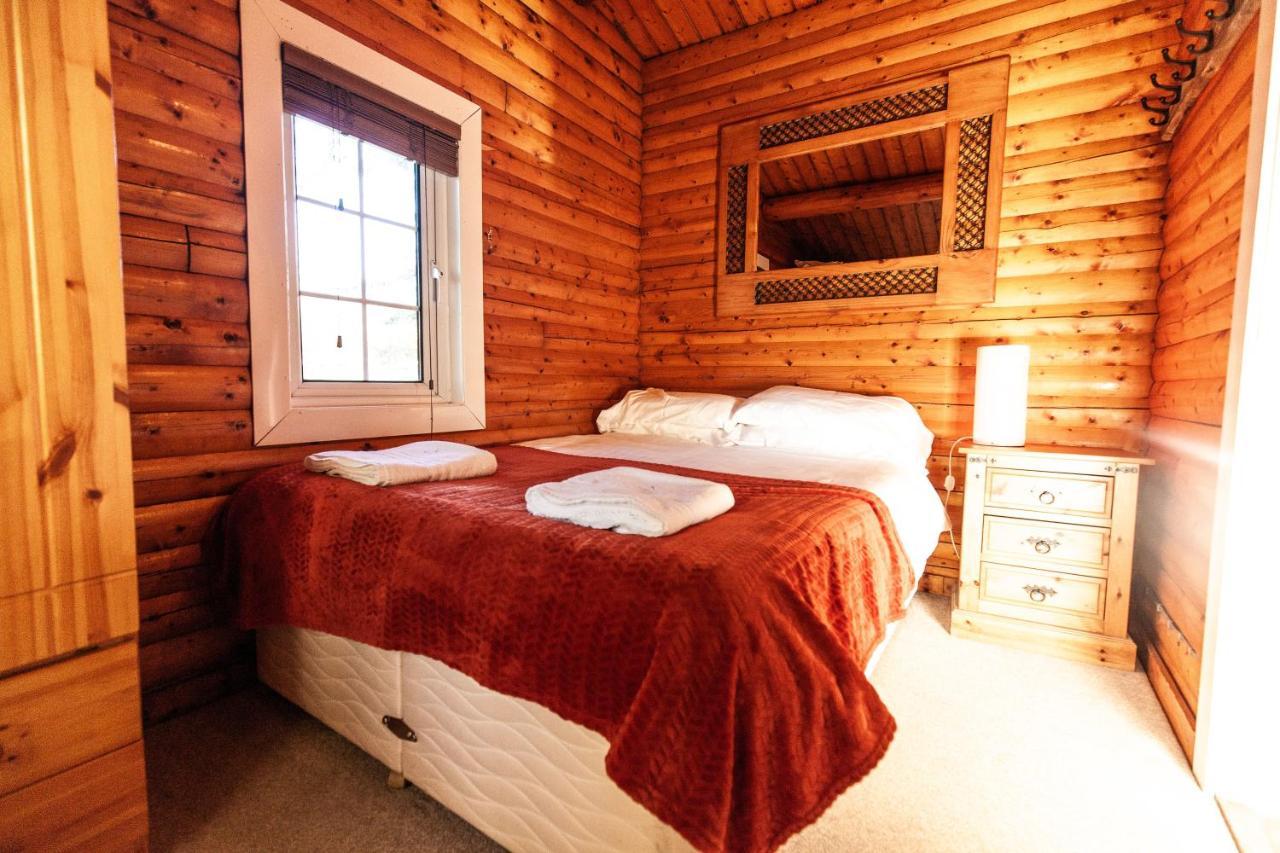 Stunning Log Cabin With Garden In Snowdonia - Hosted By Seren Short Stays Trawsfynydd Exterior photo